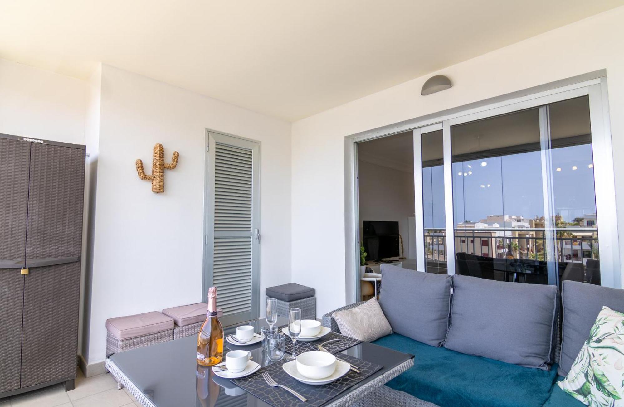 San Remo Sunset Retreat Apartment *